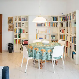 076 - Casa La Libreria, Centro Citta Di Chiavari, 500 Metri Da Mare E Spiagge - 2 Da Letto Appartamento